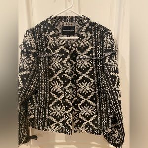 Who What Wear black and white blazer with fringe detail, size large